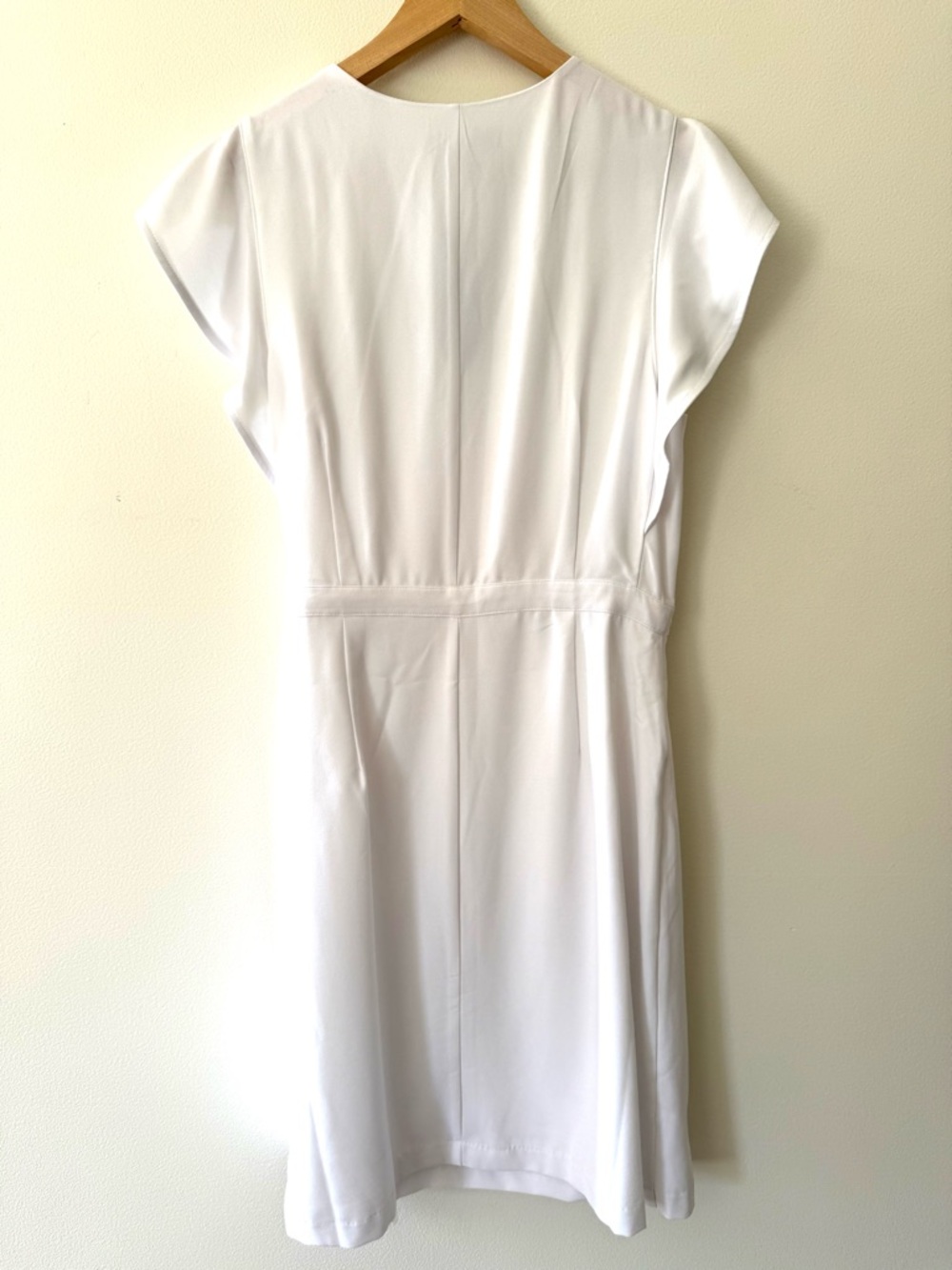 Banana Republic White V-Neck Faux Wrap Tie-Waist Mini Dress Bridal Graduation - Picture 3 of 13